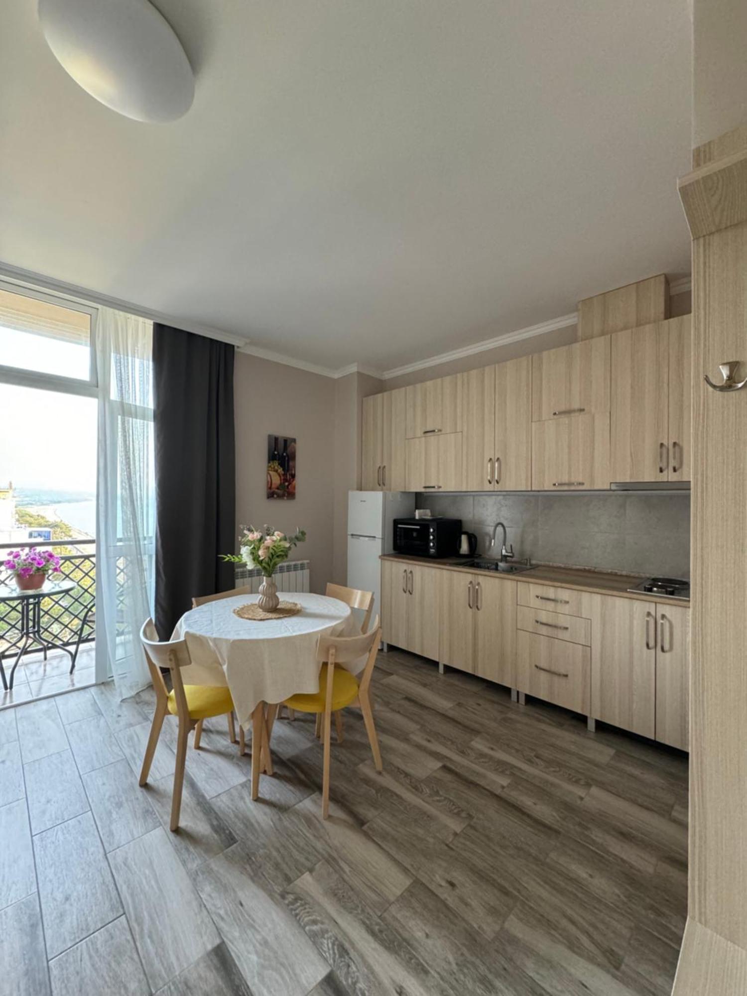 Luna Apartment